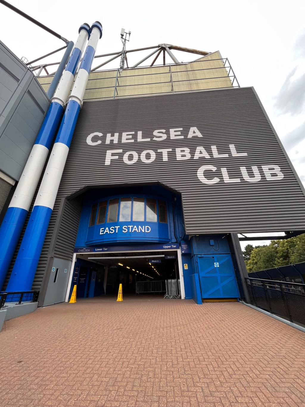 Immersing into Football Magic: A Journey to Stamford&nbsp;Bridge
